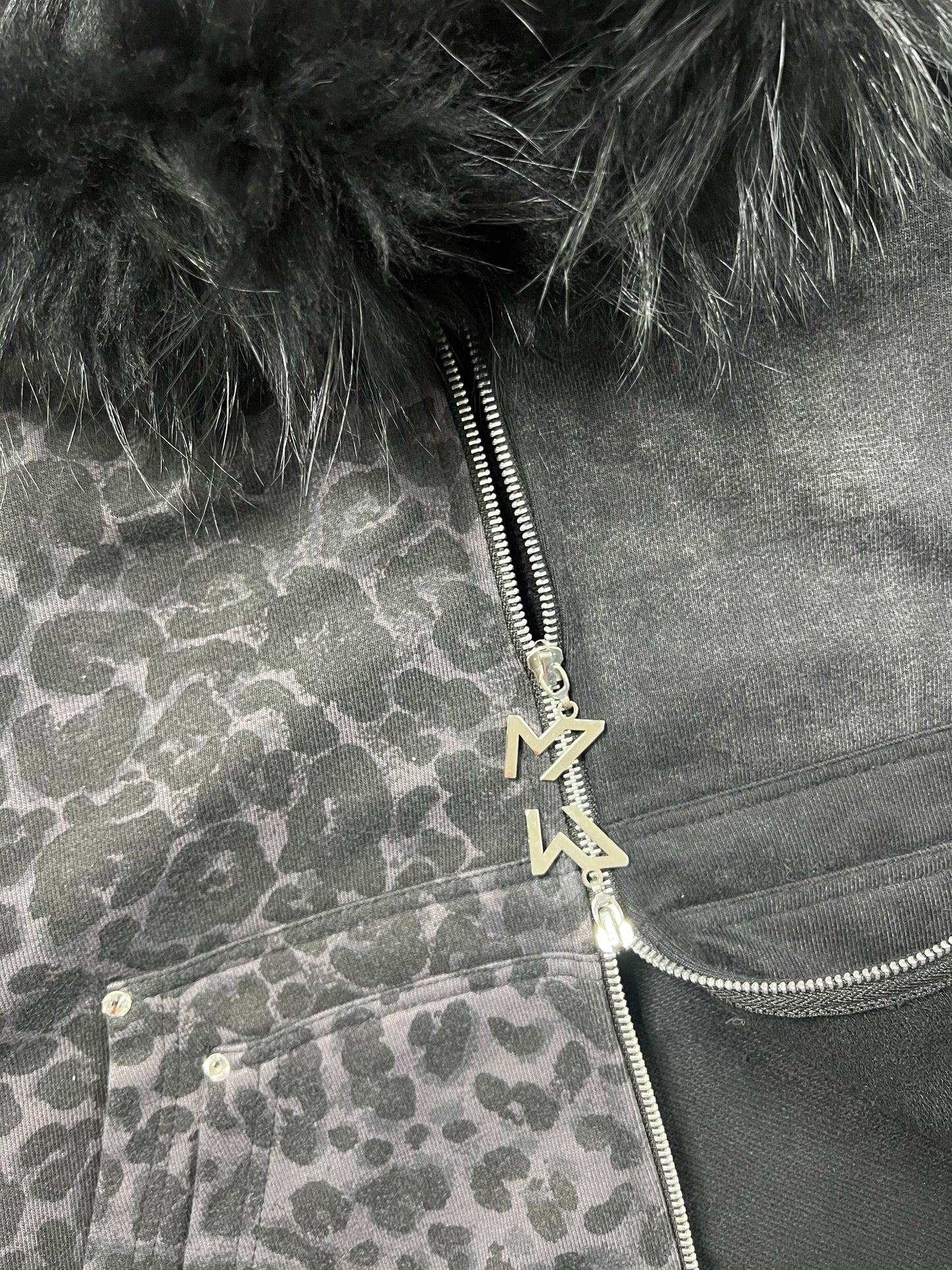 „Phantom” fur hoodie