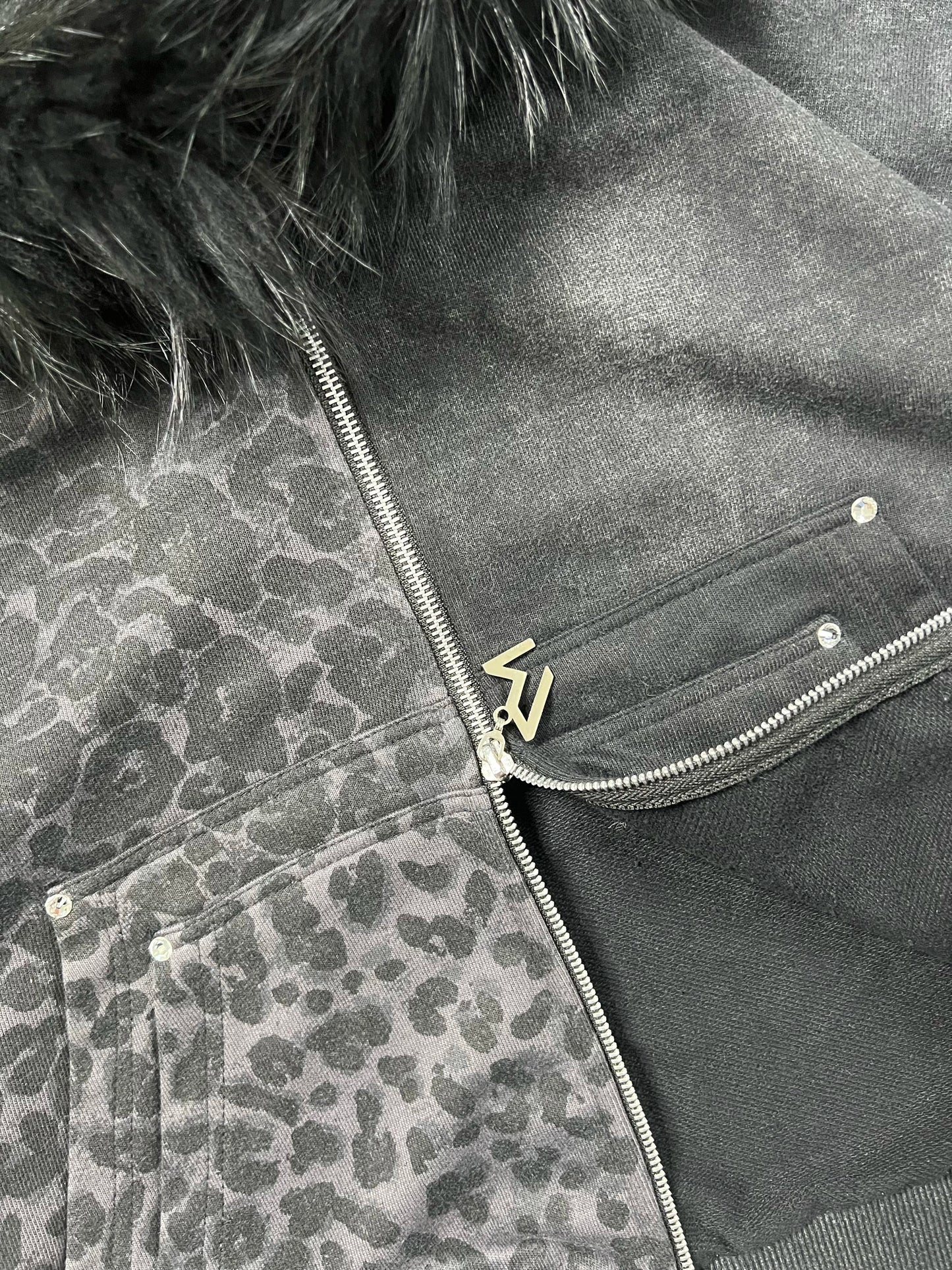 „Phantom” fur hoodie