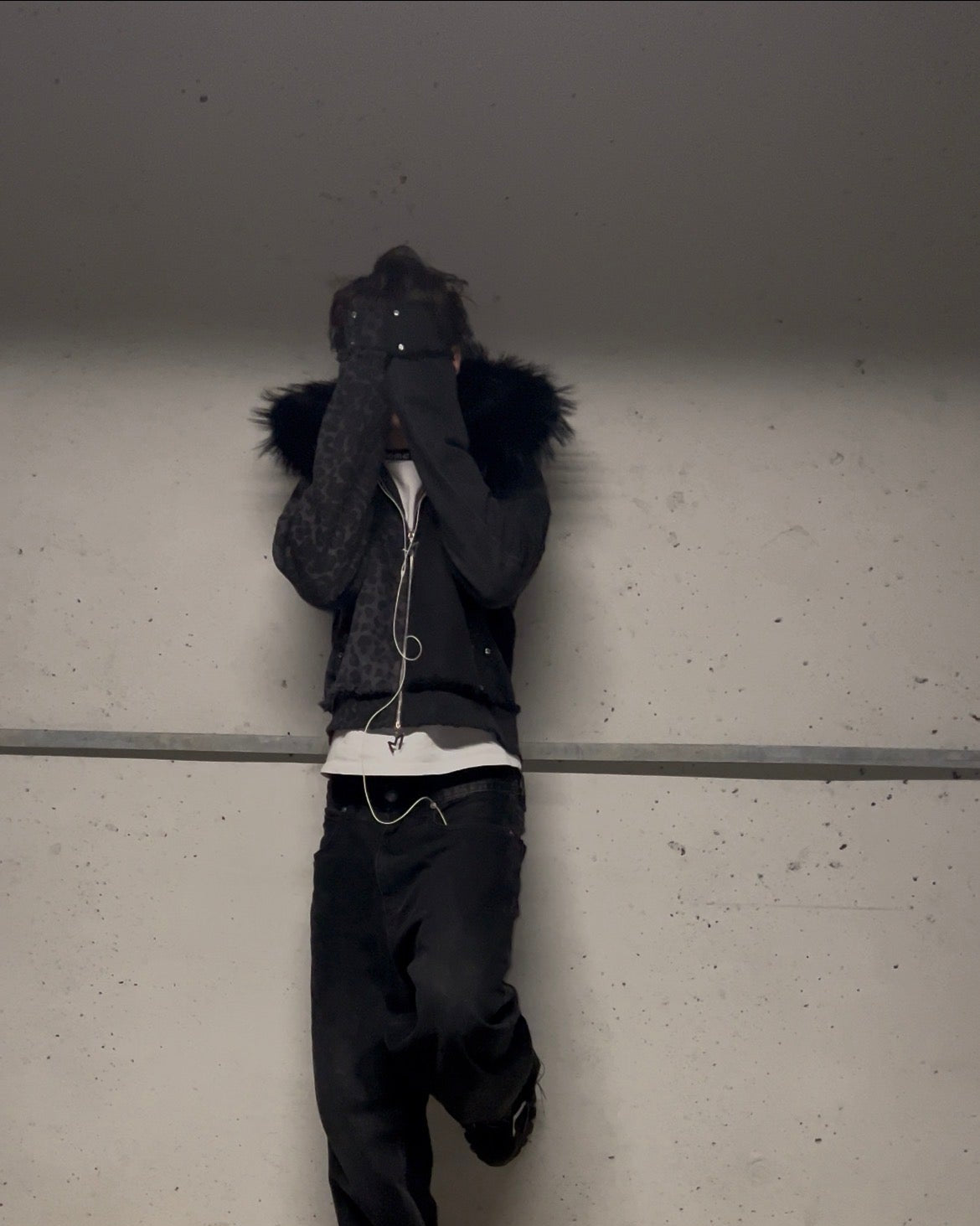 „Phantom” fur hoodie